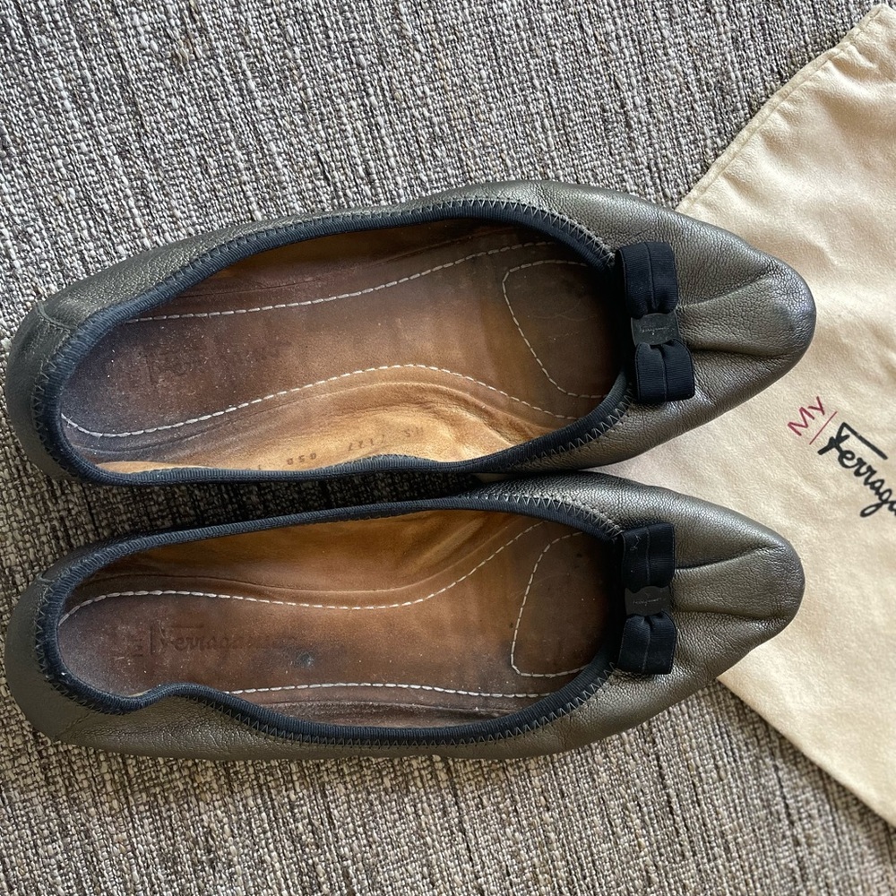 Salvatore Ferragamo My Joy bronze ballet flats. - Picture 6 of 6